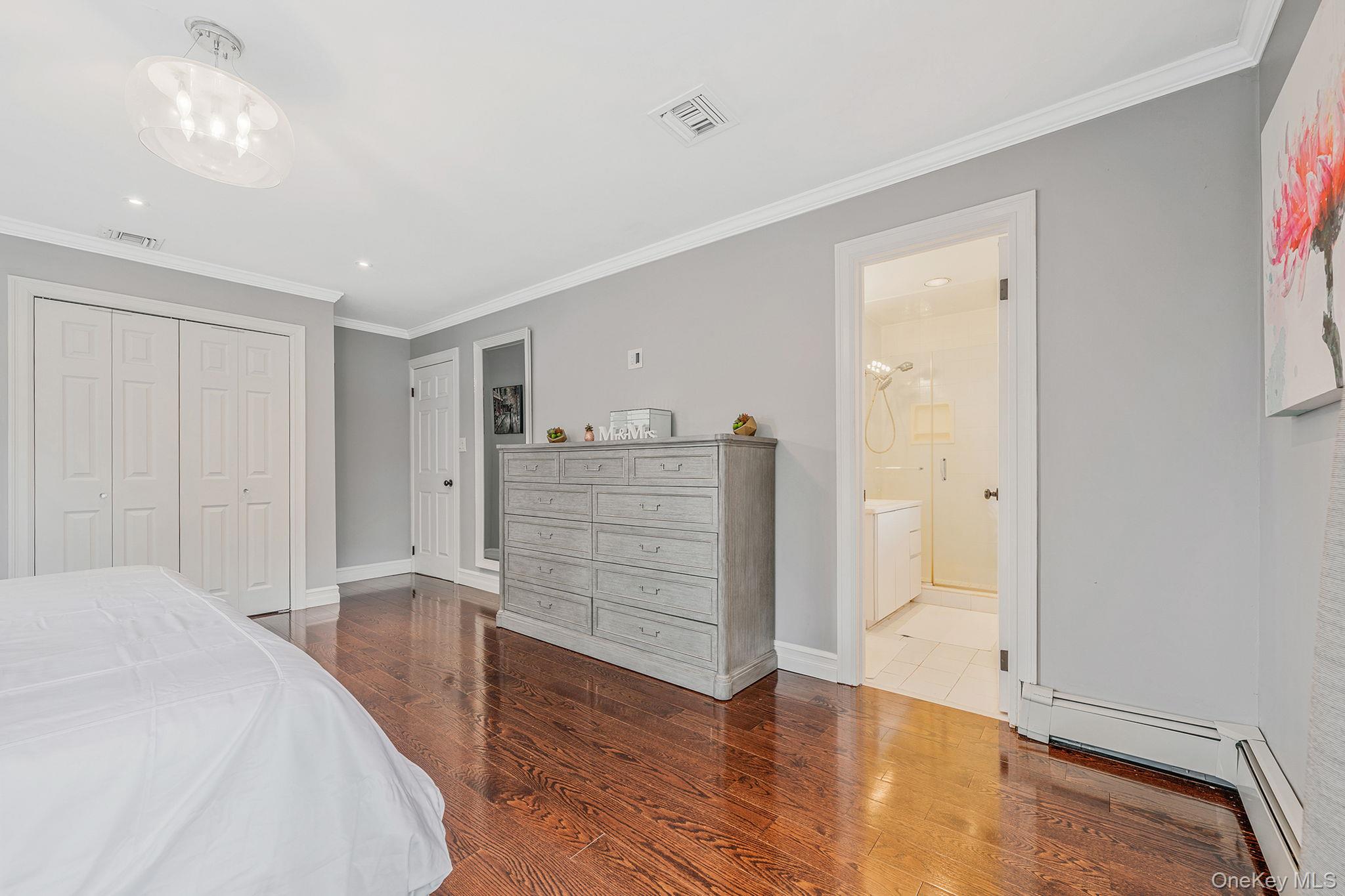 16A Murdock Road, East Rockaway, NY 11518