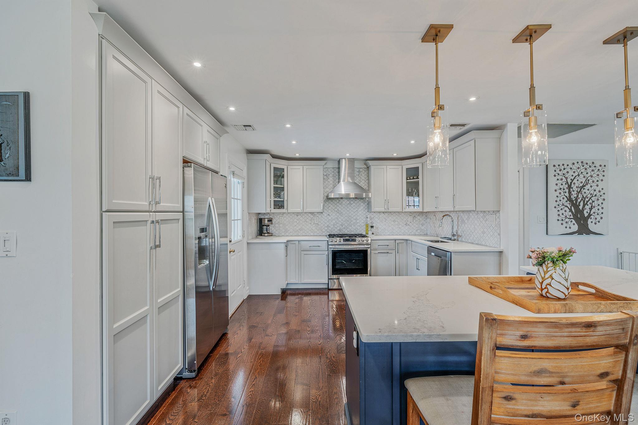 16A Murdock Road, East Rockaway, NY 11518