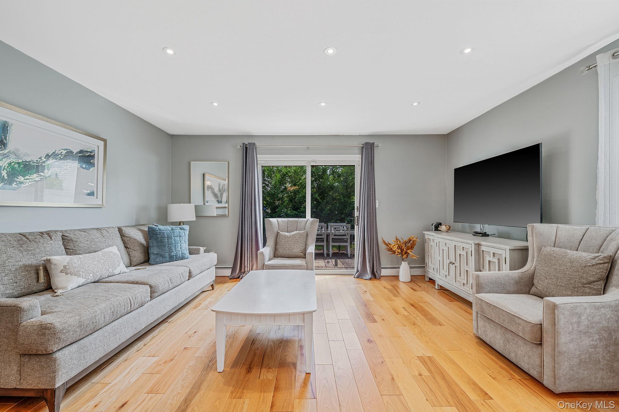 16A Murdock Road, East Rockaway, NY 11518