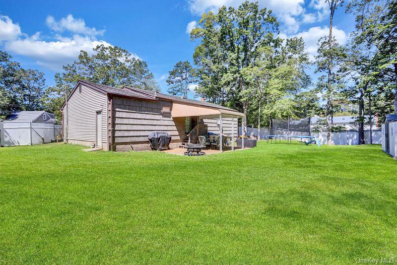 500 Boxwood Drive, Shirley, NY 11967