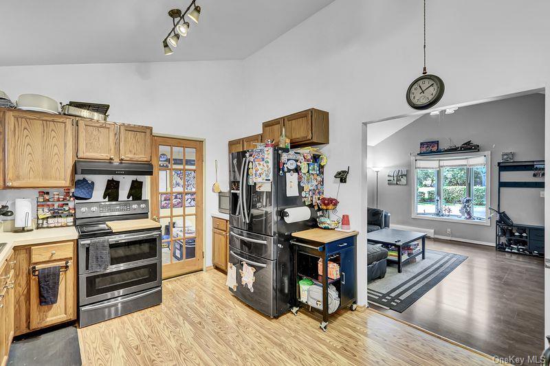 500 Boxwood Drive, Shirley, NY 11967