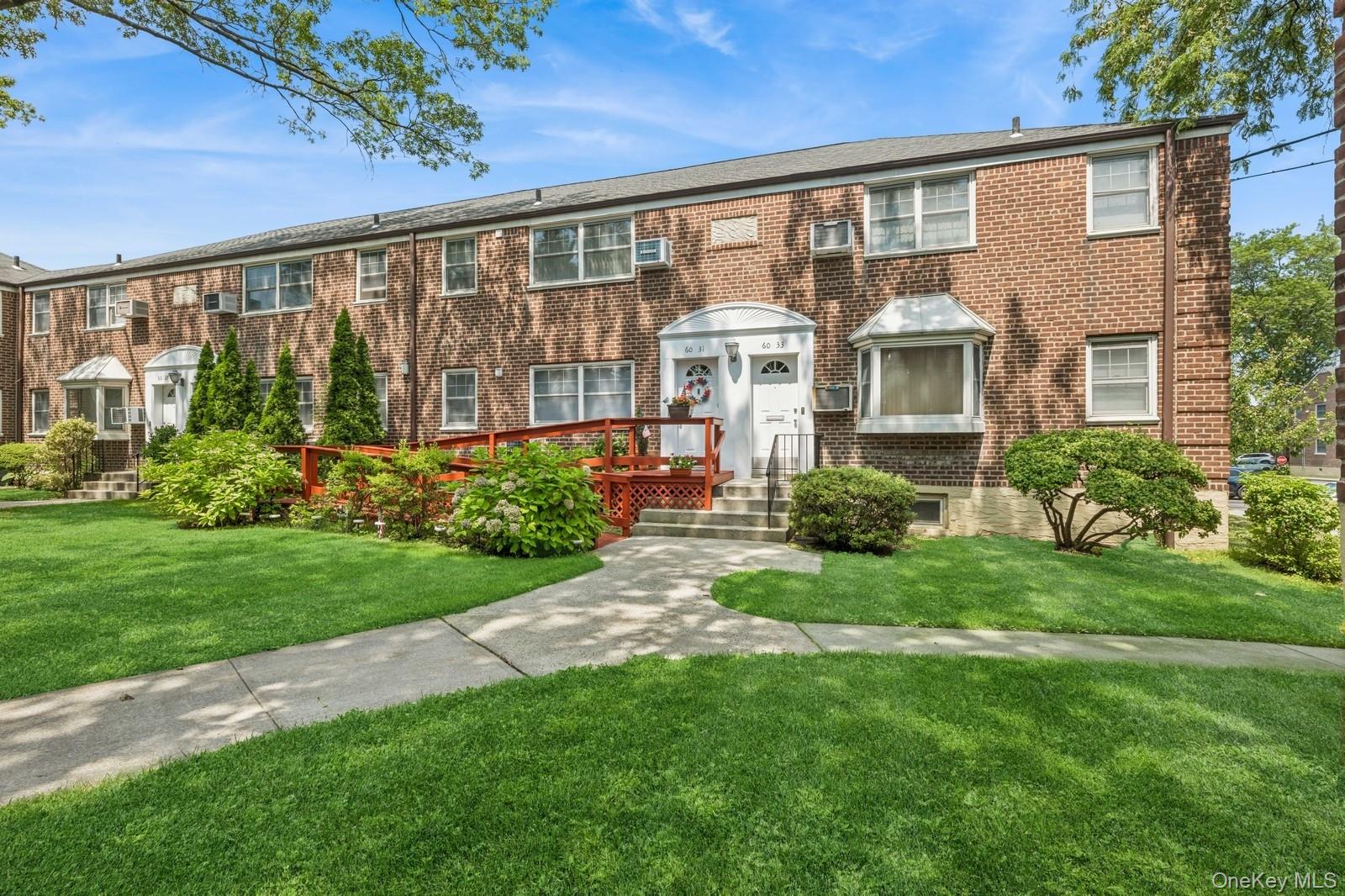 60-31 251st Street # #2-814, Little Neck, NY 11362