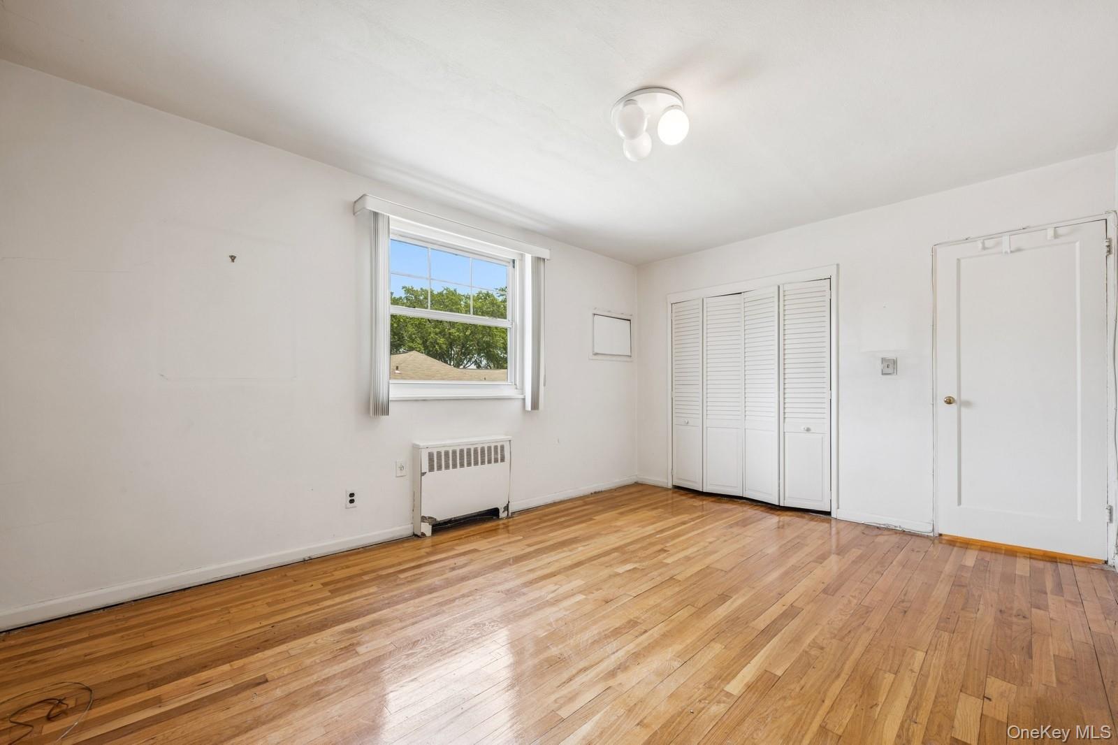 60-31 251st Street # #2-814, Little Neck, NY 11362