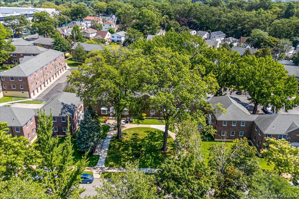 61-25 255th Street # 980, Little Neck, NY 11362