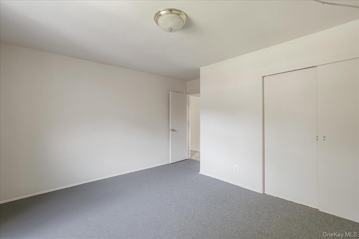 61-25 255th Street # 980, Little Neck, NY 11362