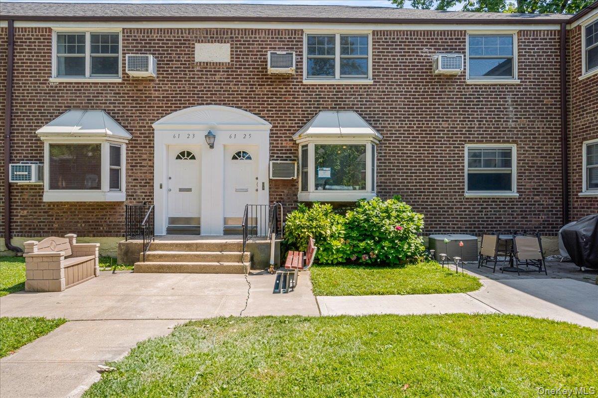 61-25 255th Street # 980, Little Neck, NY 11362
