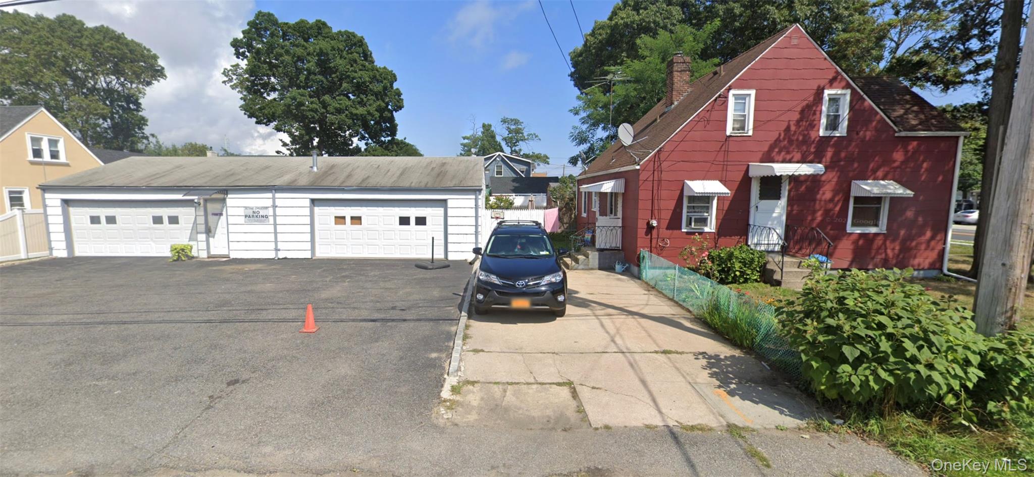 225 Oak Street, Copiague, NY 11726