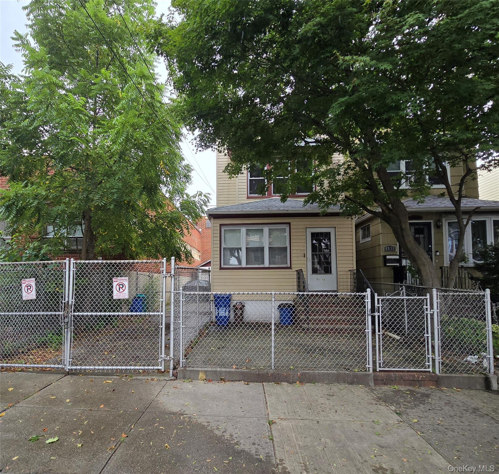 6915 69th Place, Glendale, NY 11385