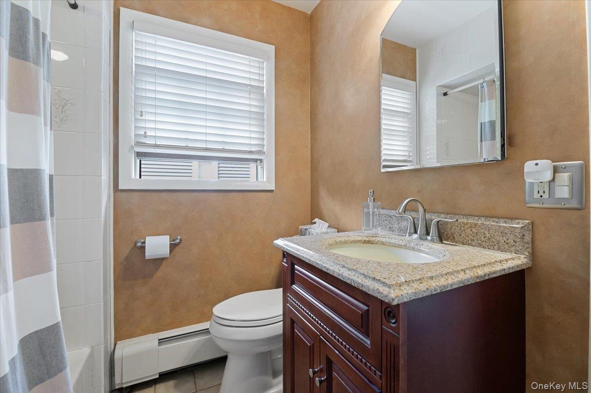 2100 Ambrose Court, North Baldwin, NY 11510