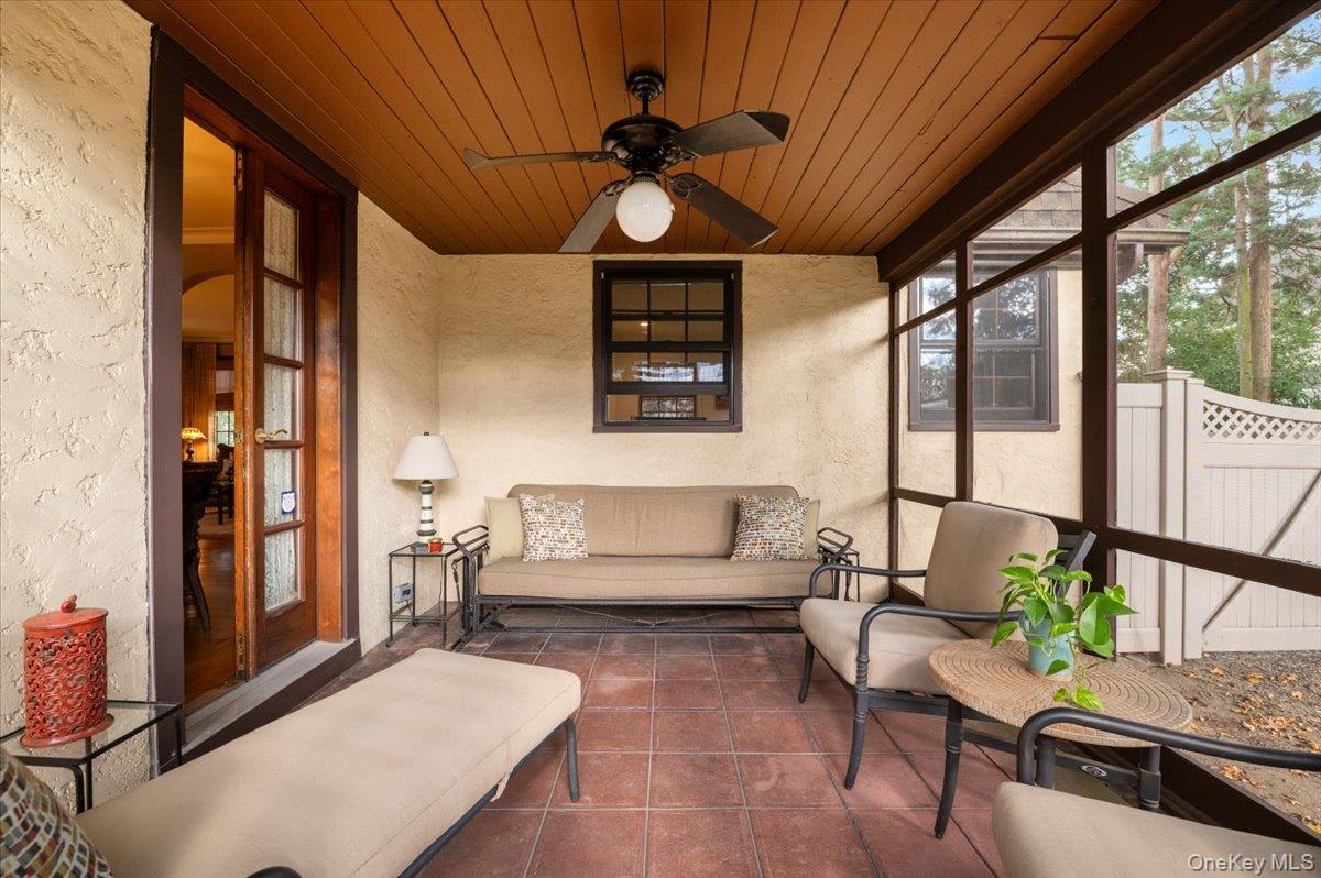 2100 Ambrose Court, North Baldwin, NY 11510