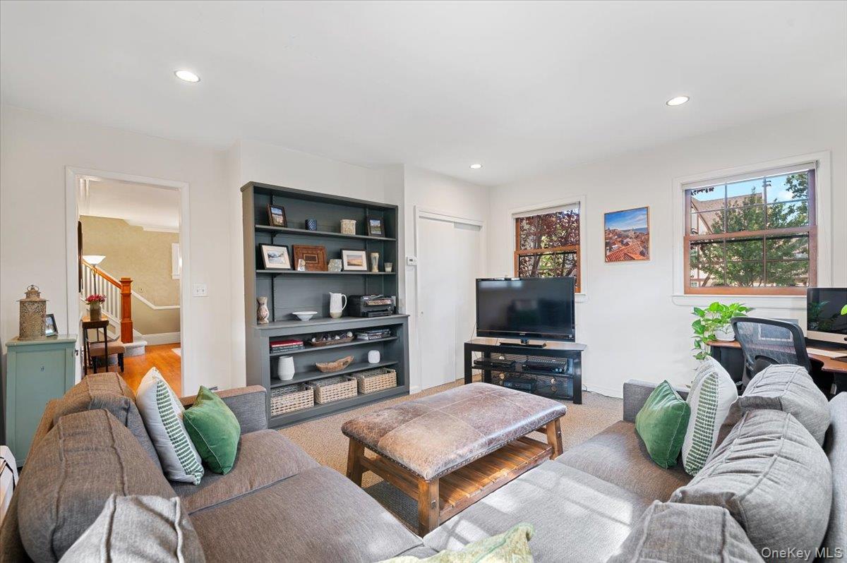 2100 Ambrose Court, North Baldwin, NY 11510