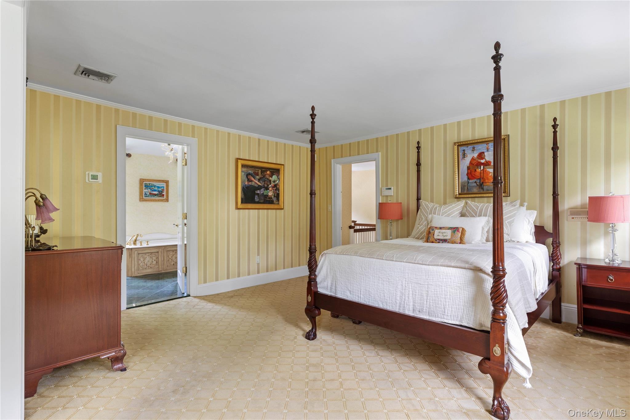 10 Eastview Lane, Old Brookville, NY 11545