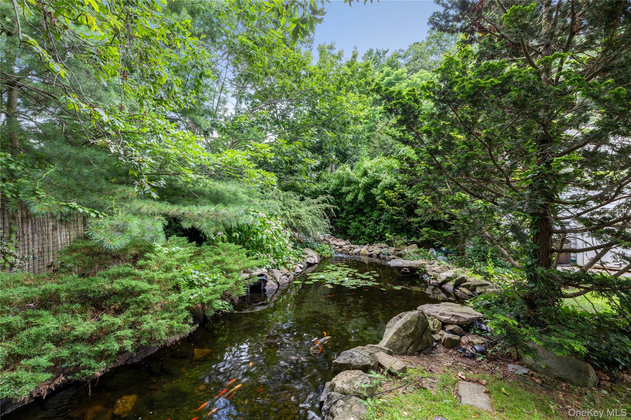 10 Eastview Lane, Old Brookville, NY 11545