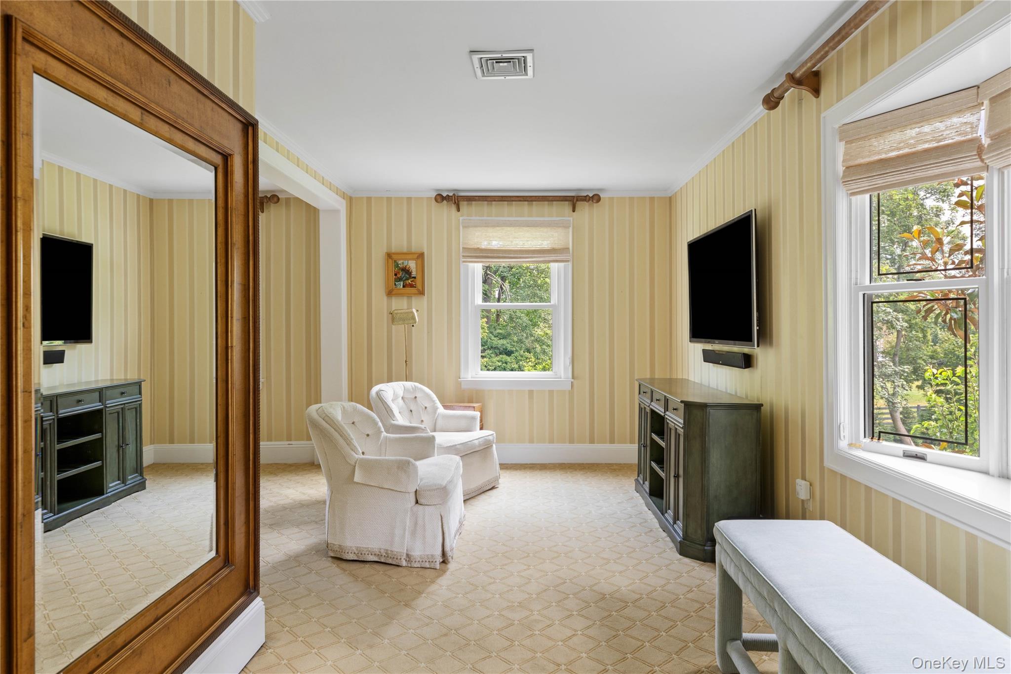 10 Eastview Lane, Old Brookville, NY 11545