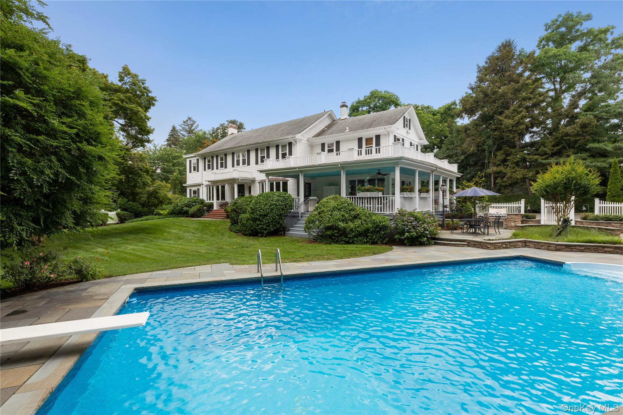 10 Eastview Lane, Old Brookville, NY 11545