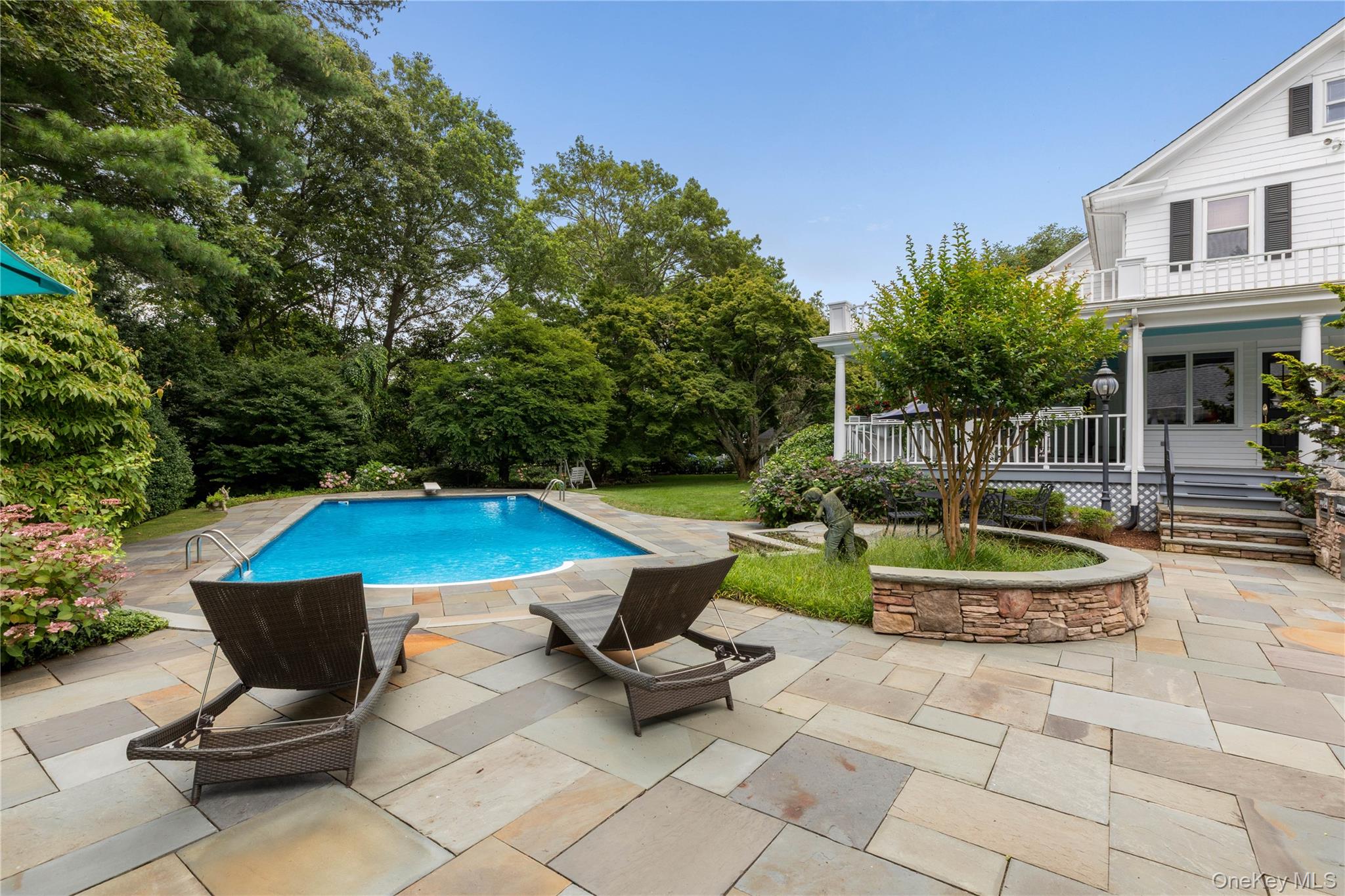 10 Eastview Lane, Old Brookville, NY 11545