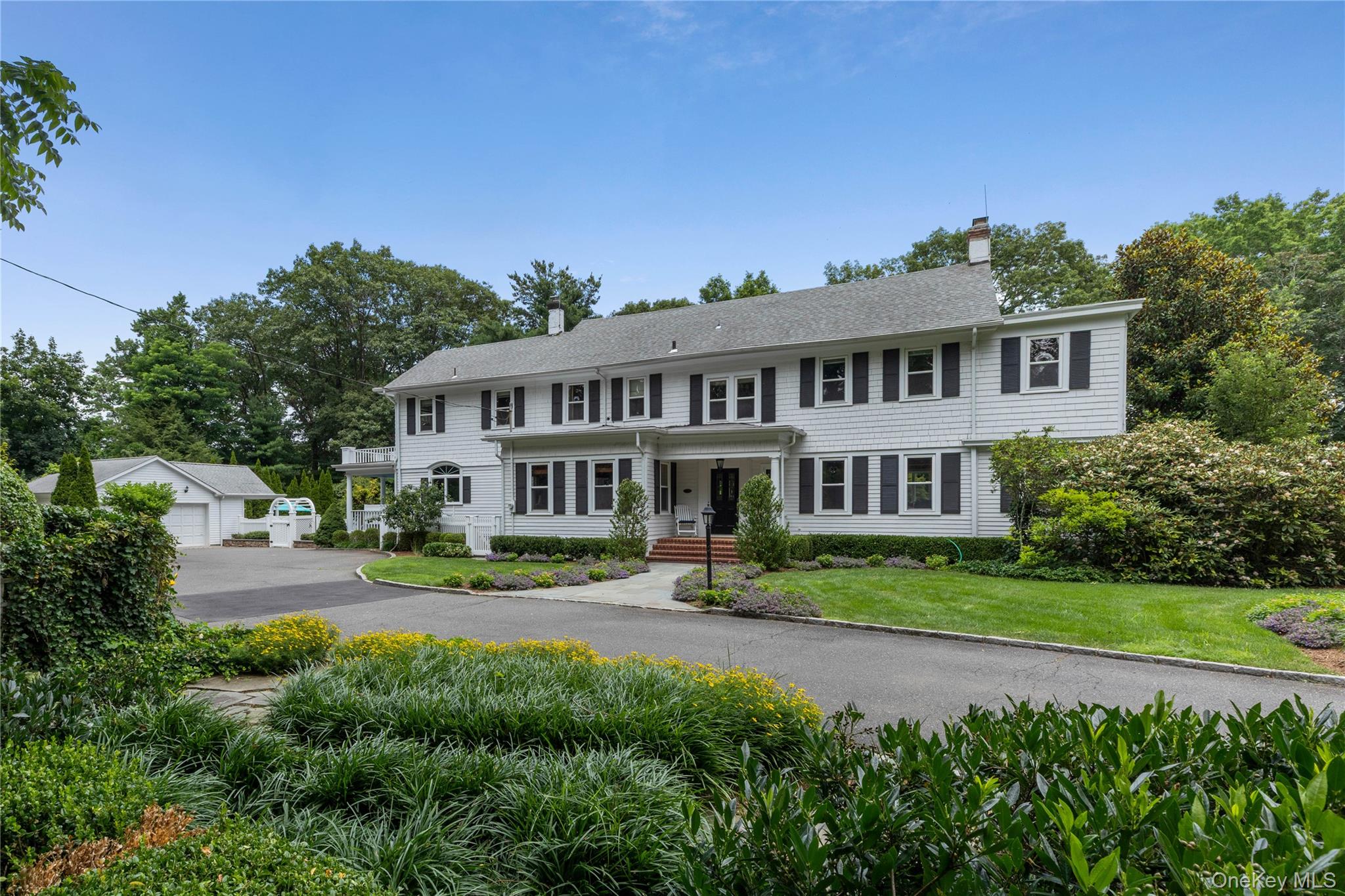 10 Eastview Lane, Old Brookville, NY 11545