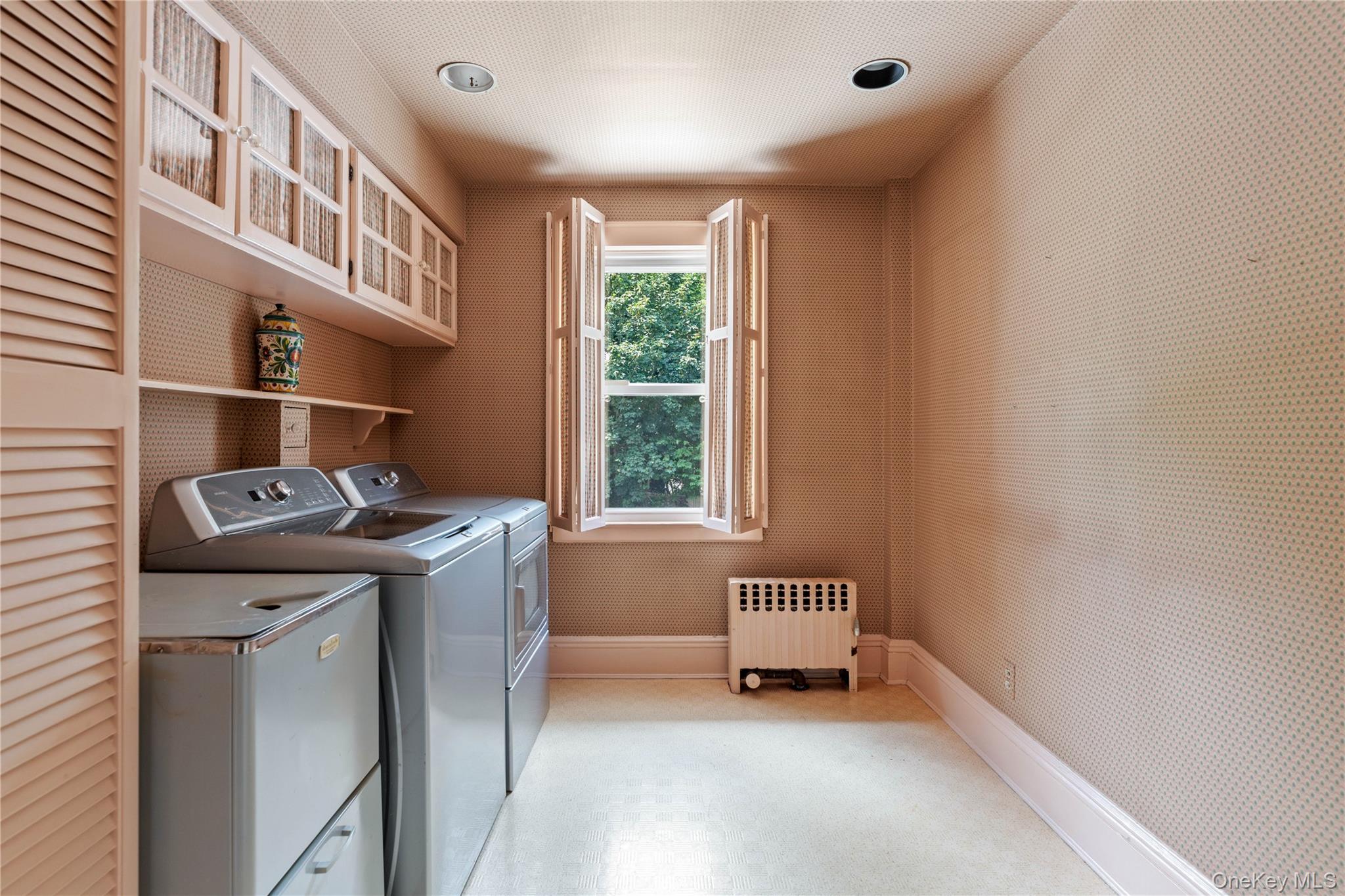 10 Eastview Lane, Old Brookville, NY 11545