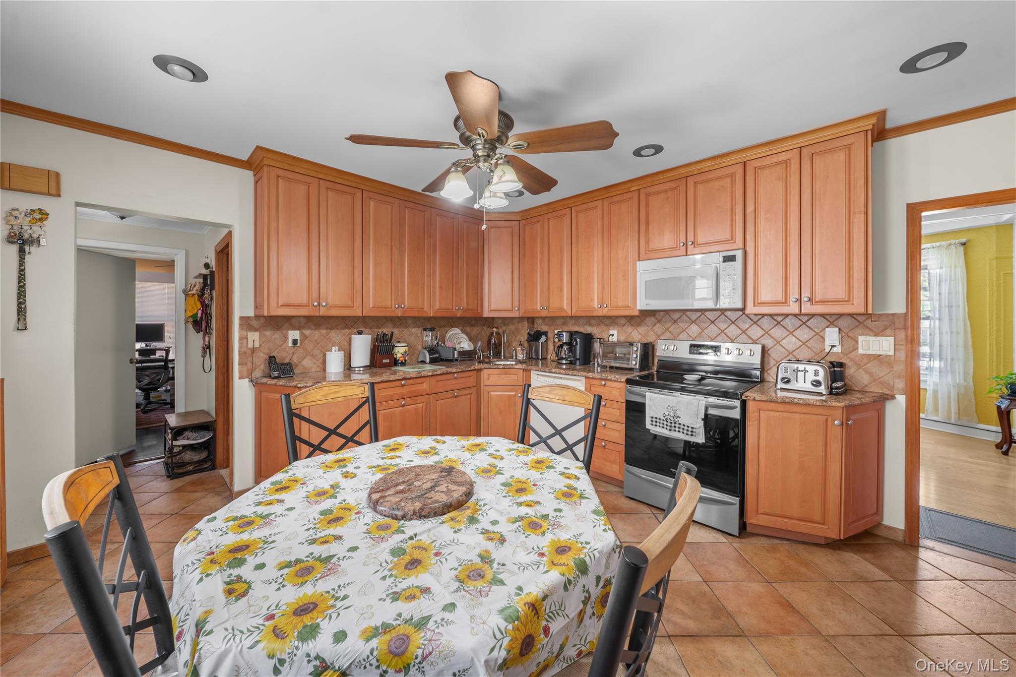 152-19 85th Drive, Briarwood, NY 11432