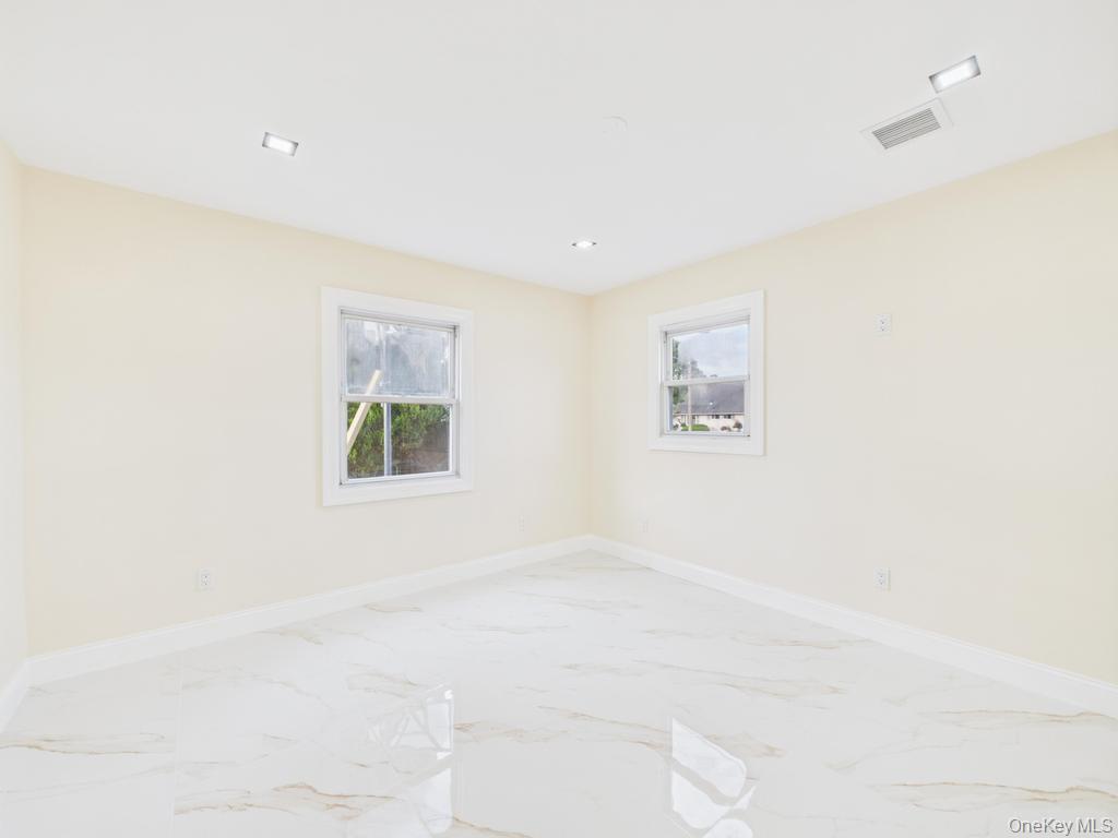 49 Griddle Lane, Levittown, NY 11756