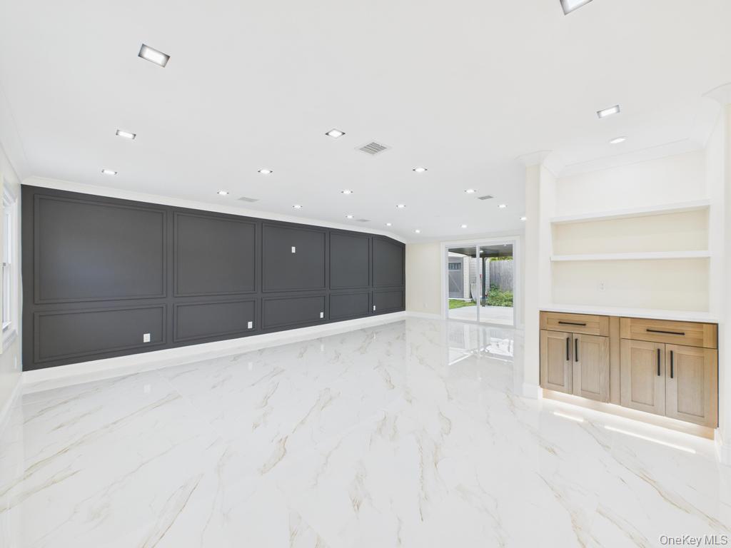 49 Griddle Lane, Levittown, NY 11756