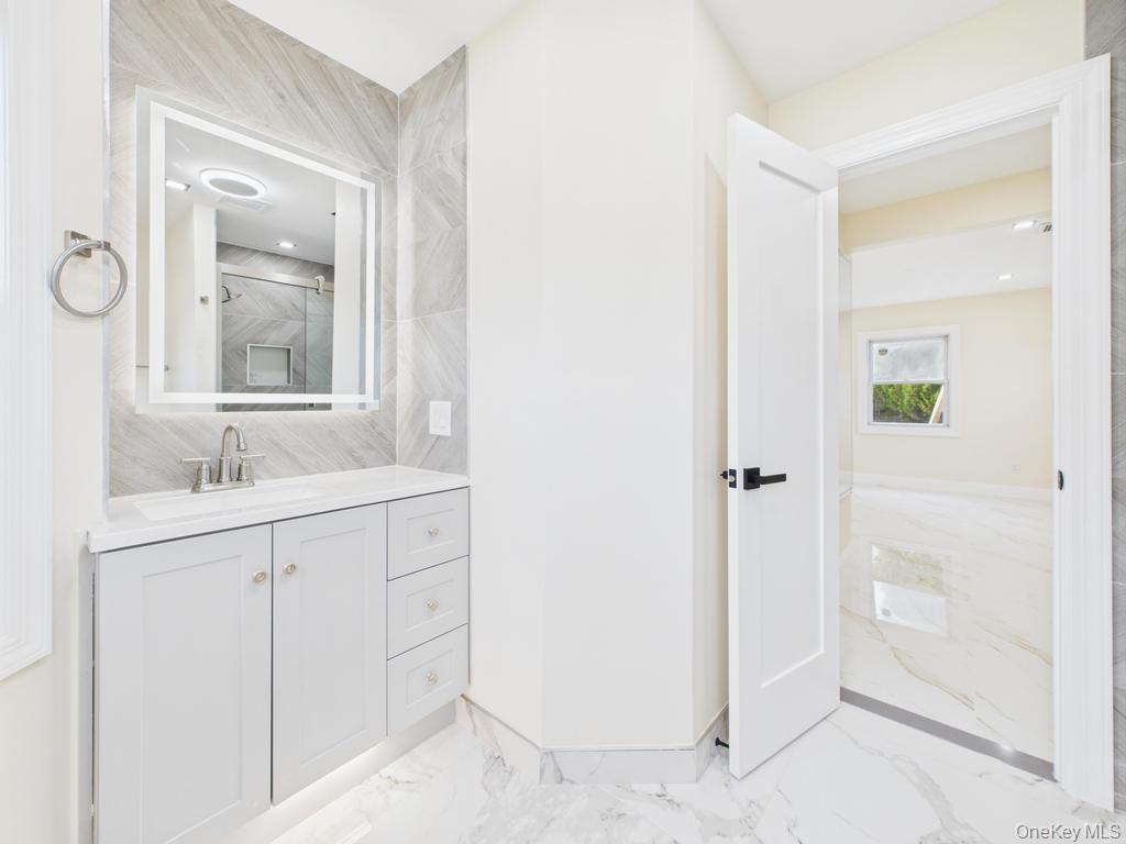 49 Griddle Lane, Levittown, NY 11756