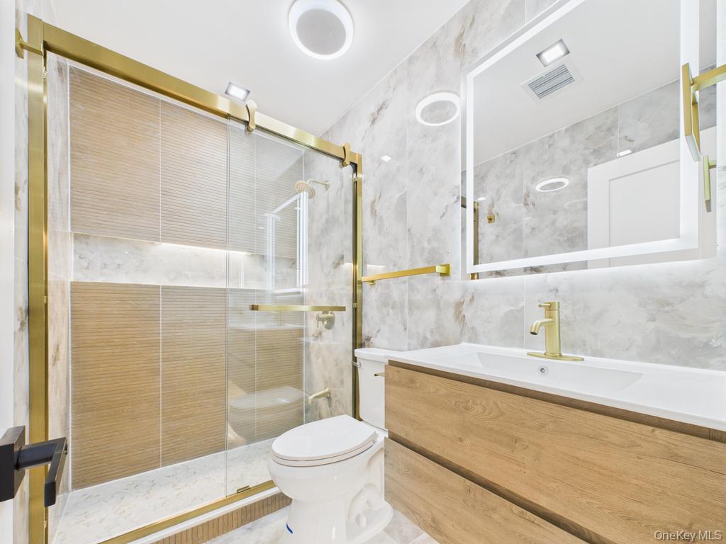 49 Griddle Lane, Levittown, NY 11756