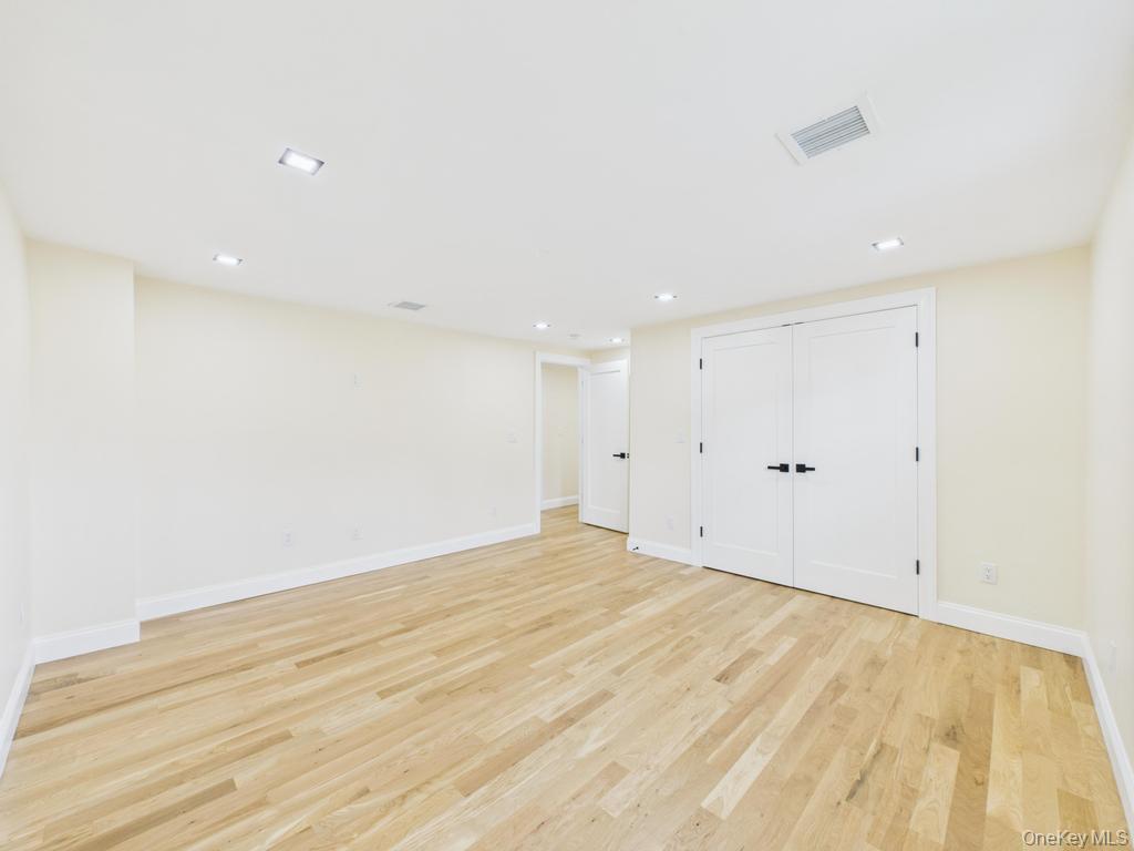 49 Griddle Lane, Levittown, NY 11756