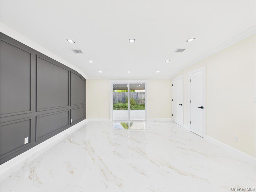 49 Griddle Lane, Levittown, NY 11756