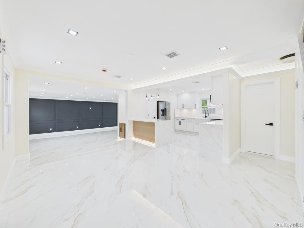 49 Griddle Lane, Levittown, NY 11756