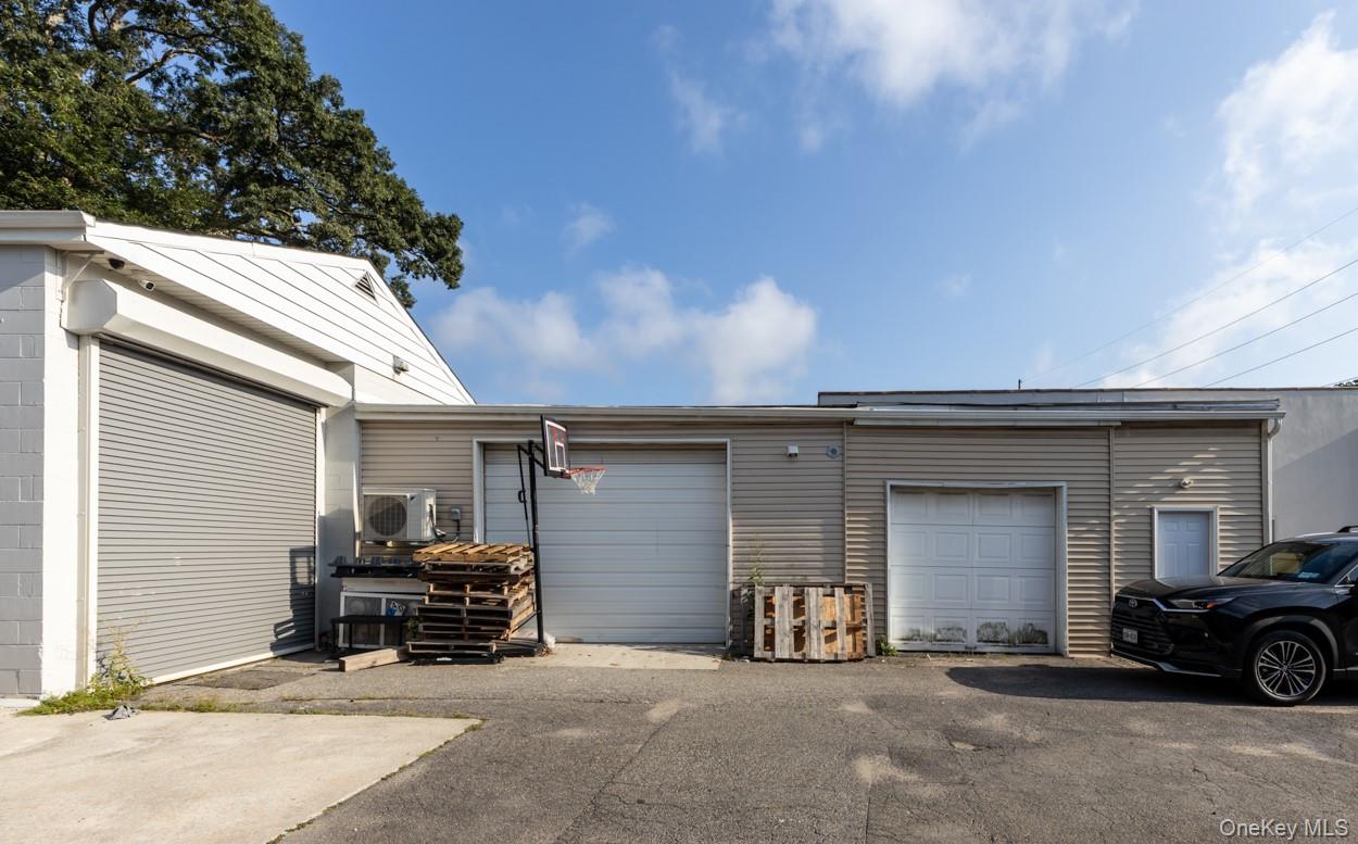 1709 Newbridge Road, North Bellmore, NY 11710