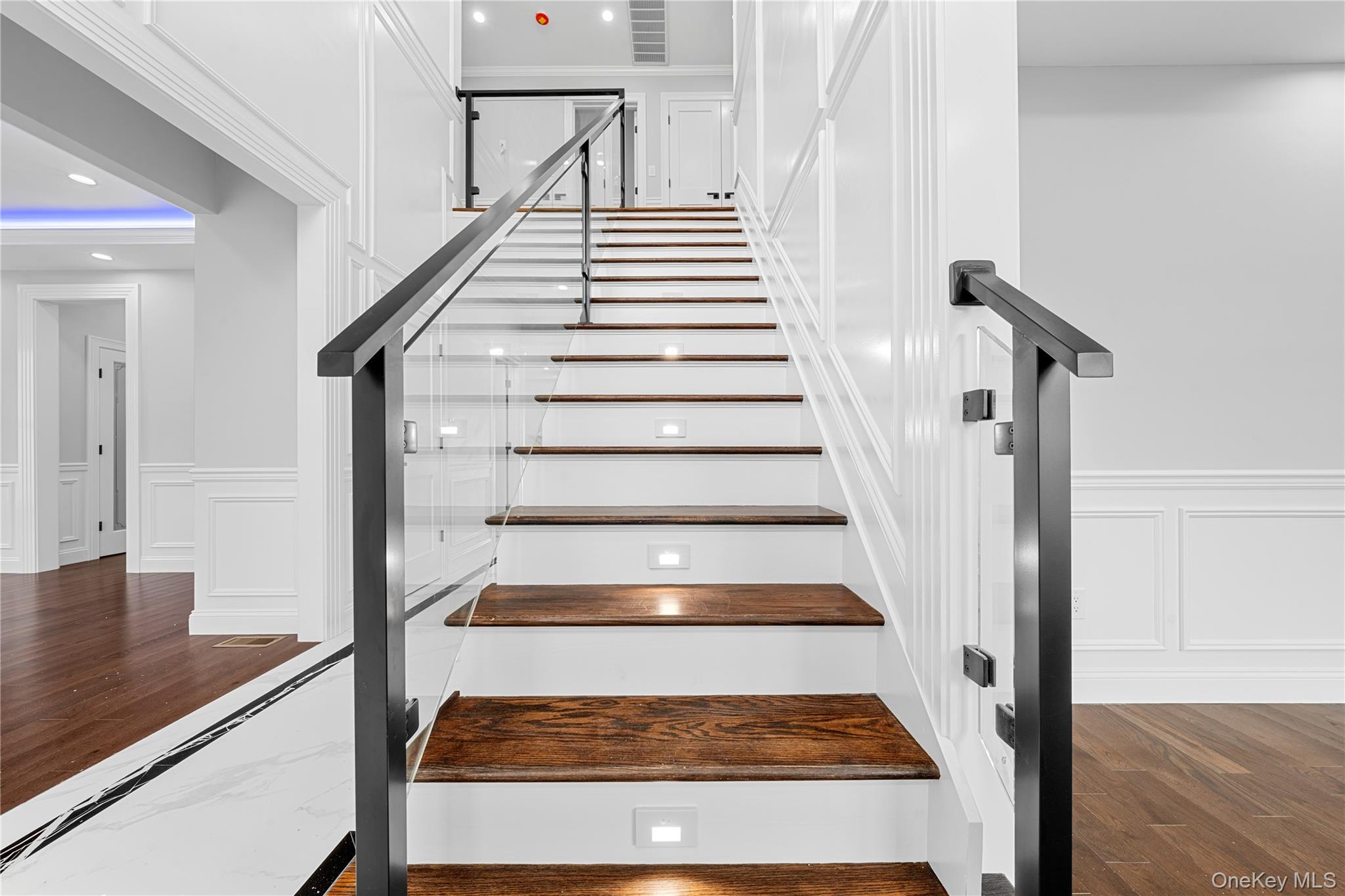 71 Cedar Street, Hicksville, NY 11801