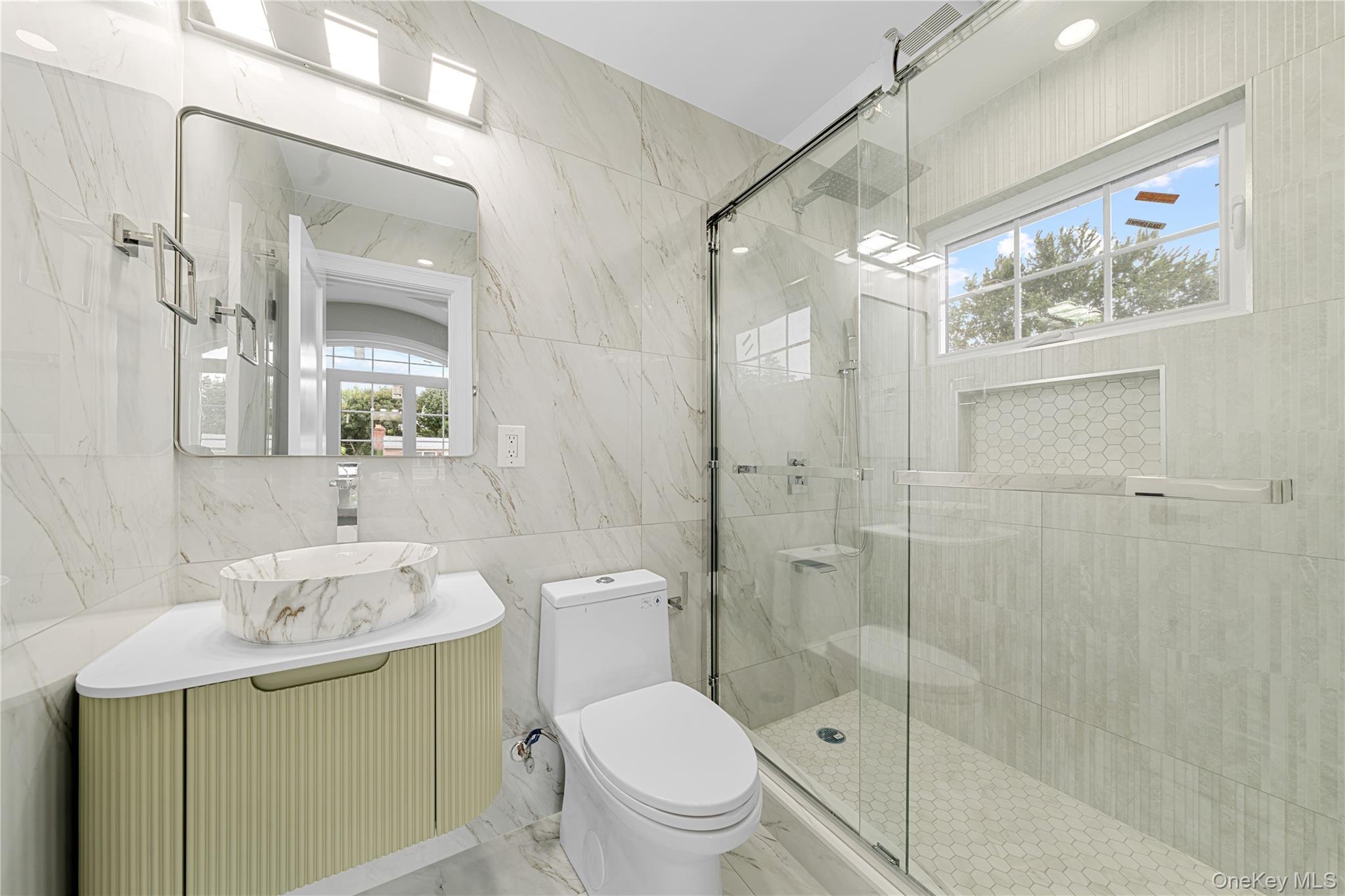 71 Cedar Street, Hicksville, NY 11801