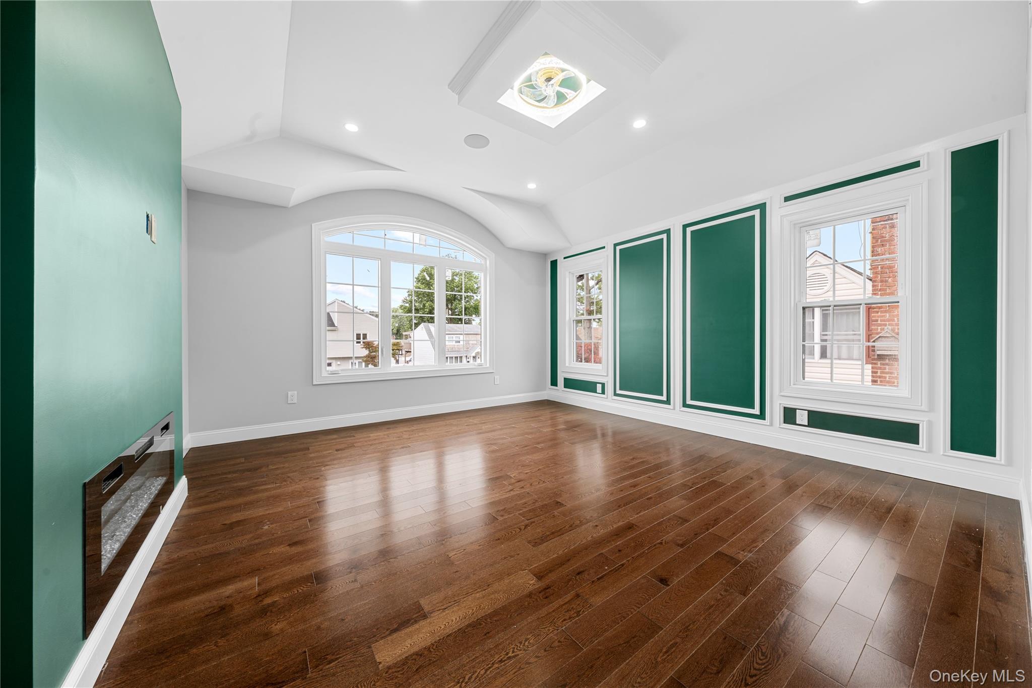 71 Cedar Street, Hicksville, NY 11801