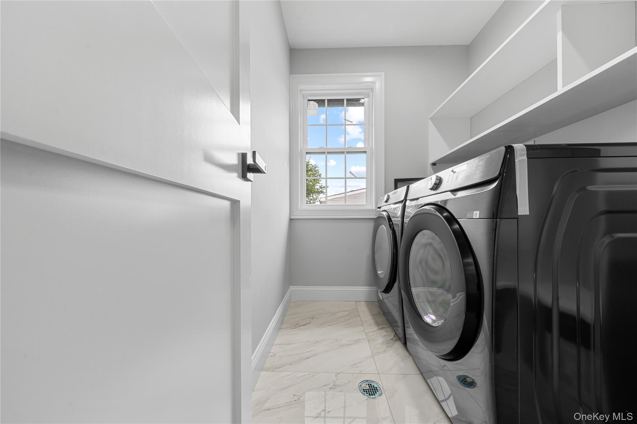 71 Cedar Street, Hicksville, NY 11801