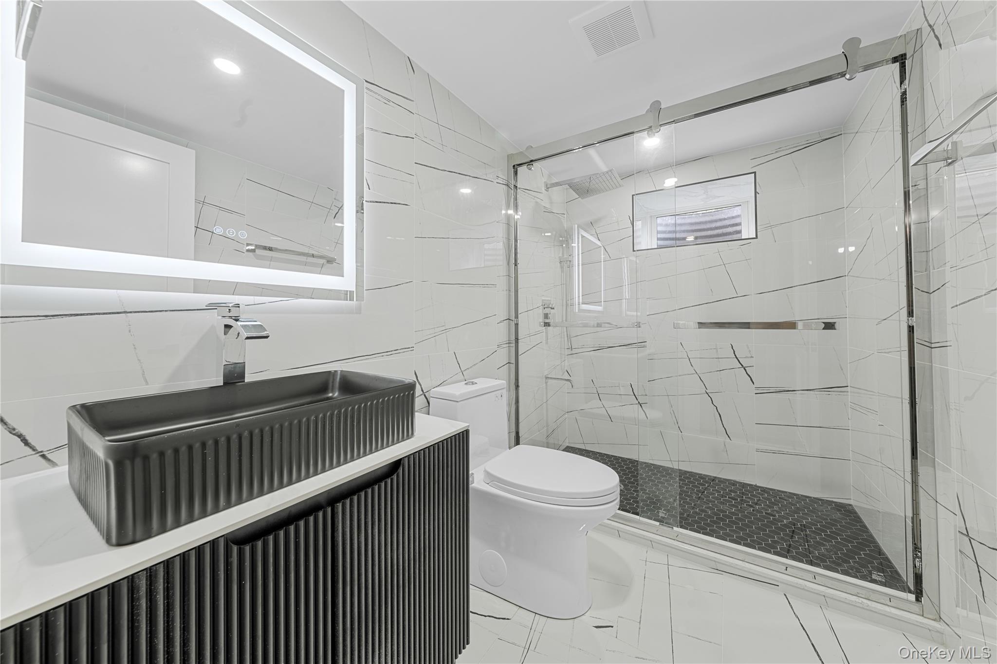 71 Cedar Street, Hicksville, NY 11801