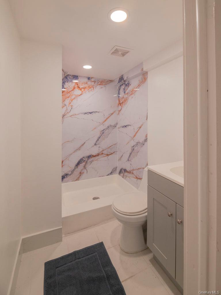 341 Mill Road, Medford, NY 11763