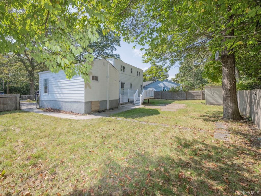 341 Mill Road, Medford, NY 11763