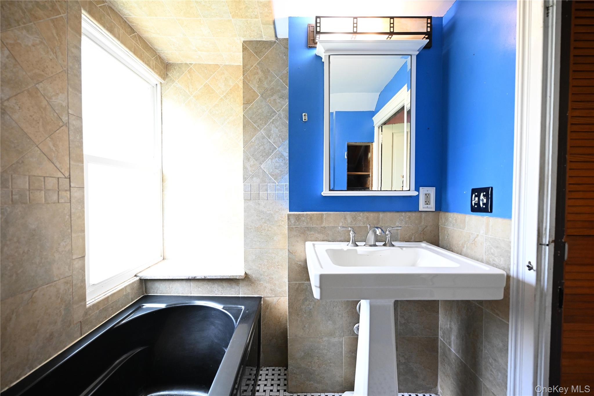 6 Brooks Avenue, Monroe, NY 10950