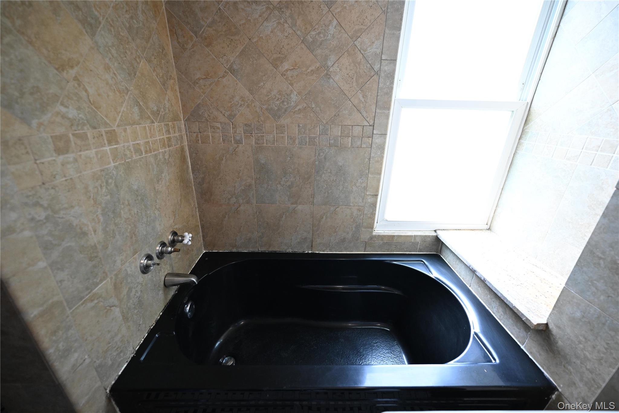 6 Brooks Avenue, Monroe, NY 10950