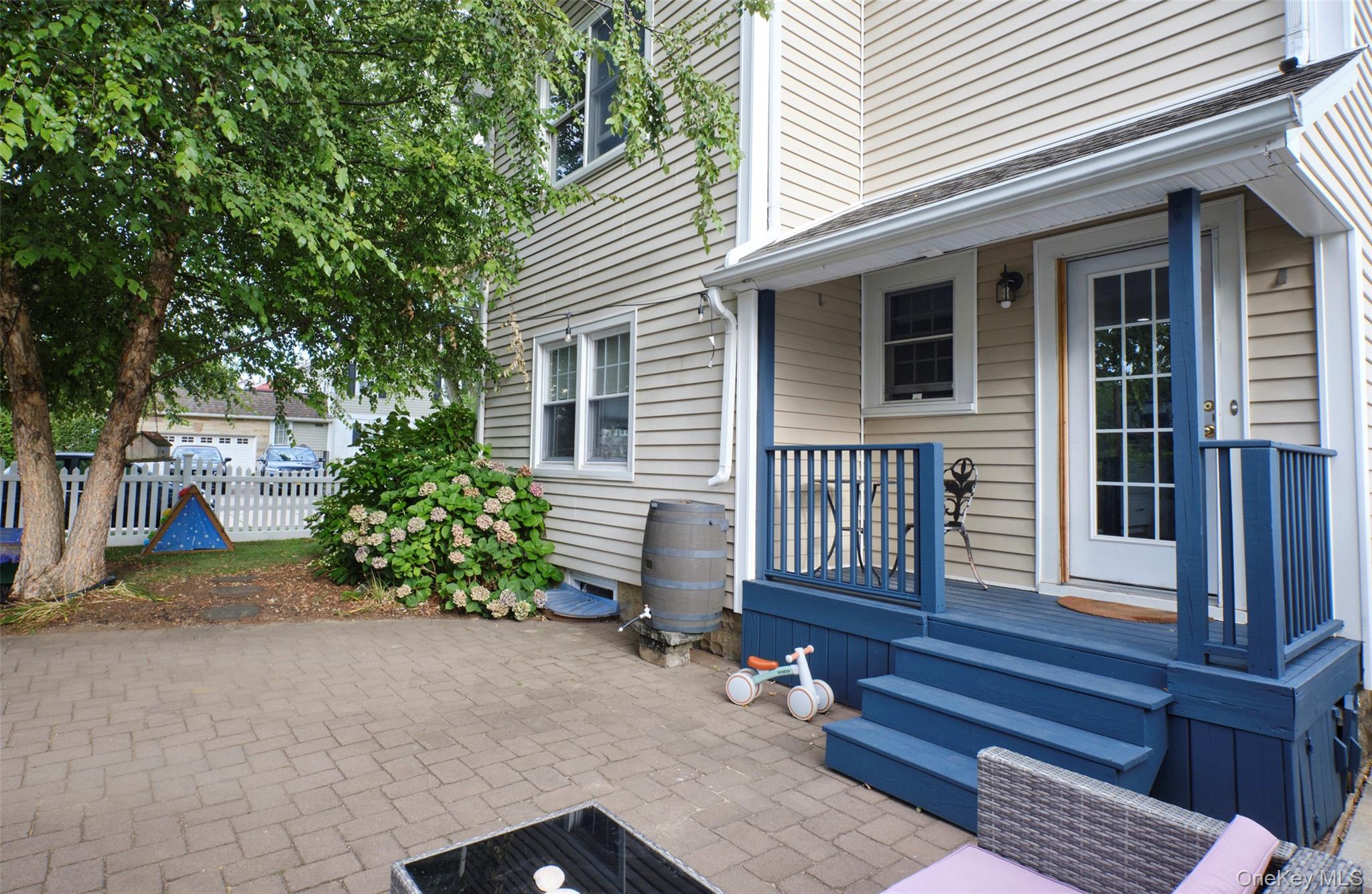 80 Oak Street, Lynbrook, NY 11563