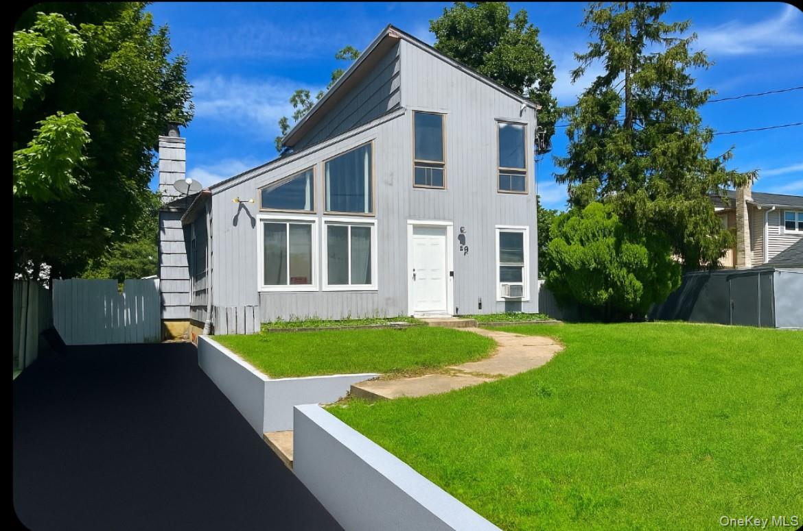 85 Saint George Drive, Shirley, NY 11967