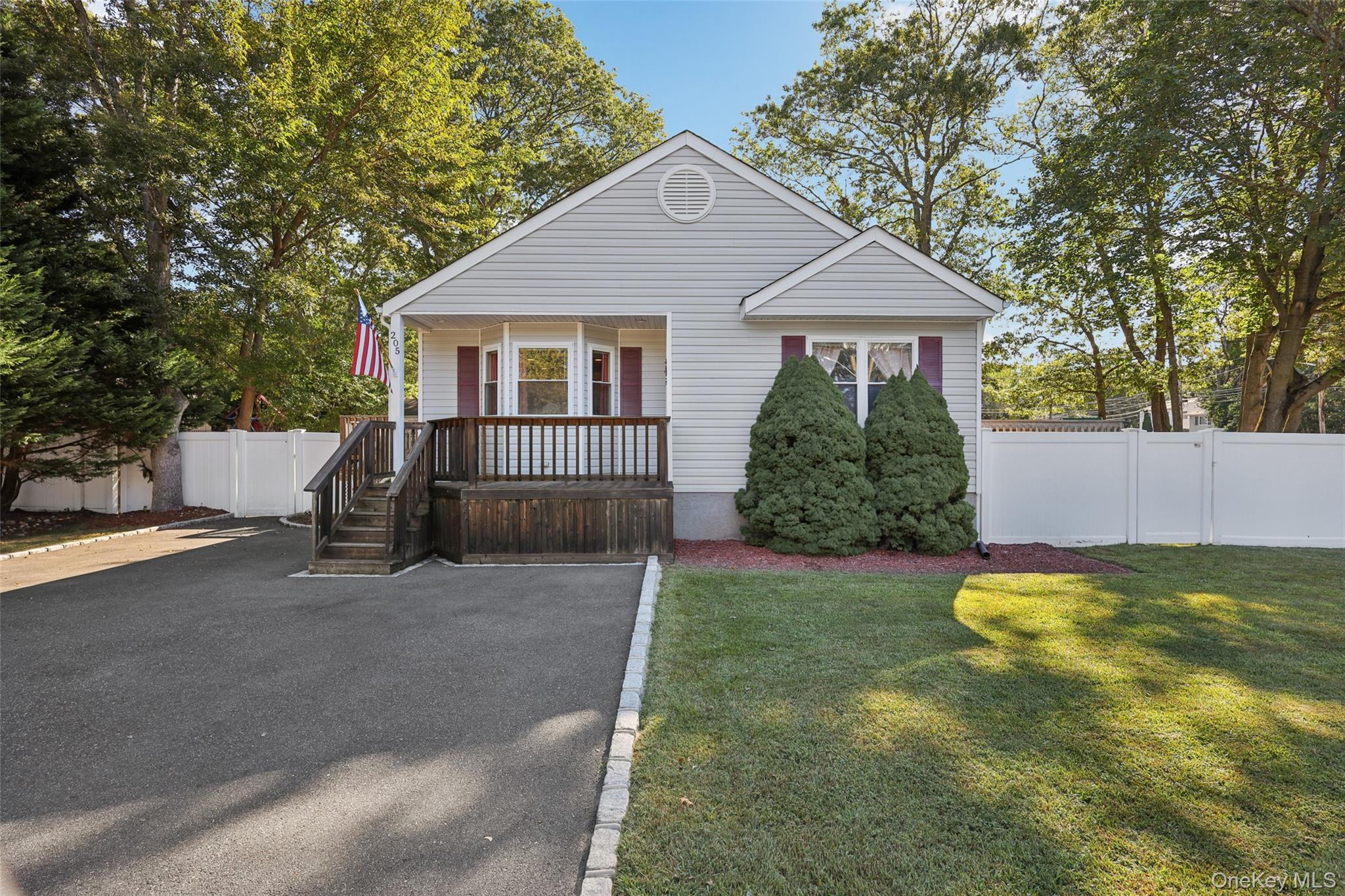 205 Crystal Brook Hollow Road, Port Jefferson Station, NY 11776