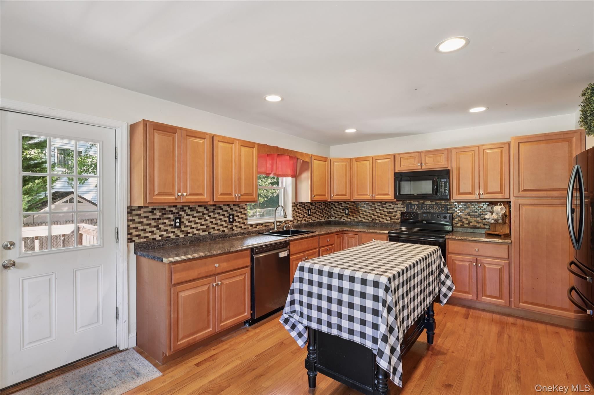 205 Crystal Brook Hollow Road, Port Jefferson Station, NY 11776