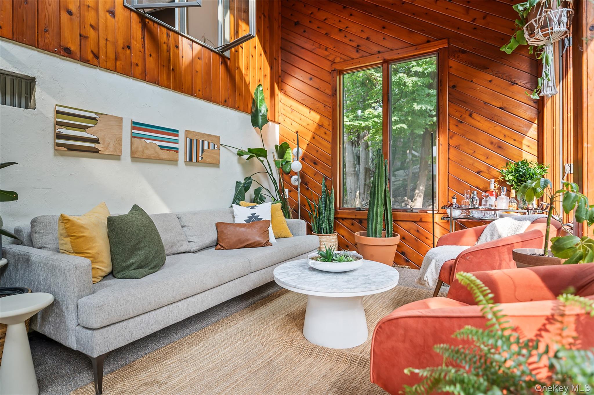 10 Holiday Lane, Greenwood Lake, NY 10925