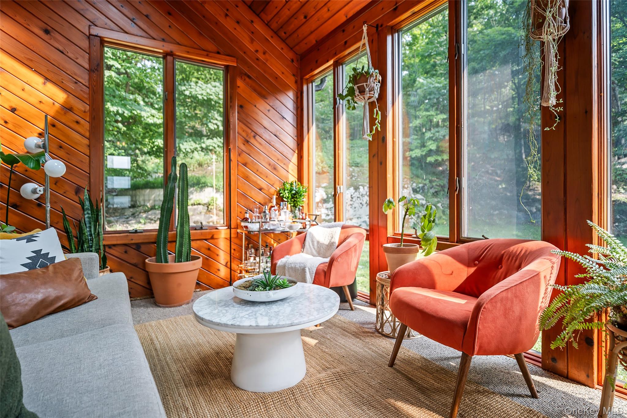 10 Holiday Lane, Greenwood Lake, NY 10925