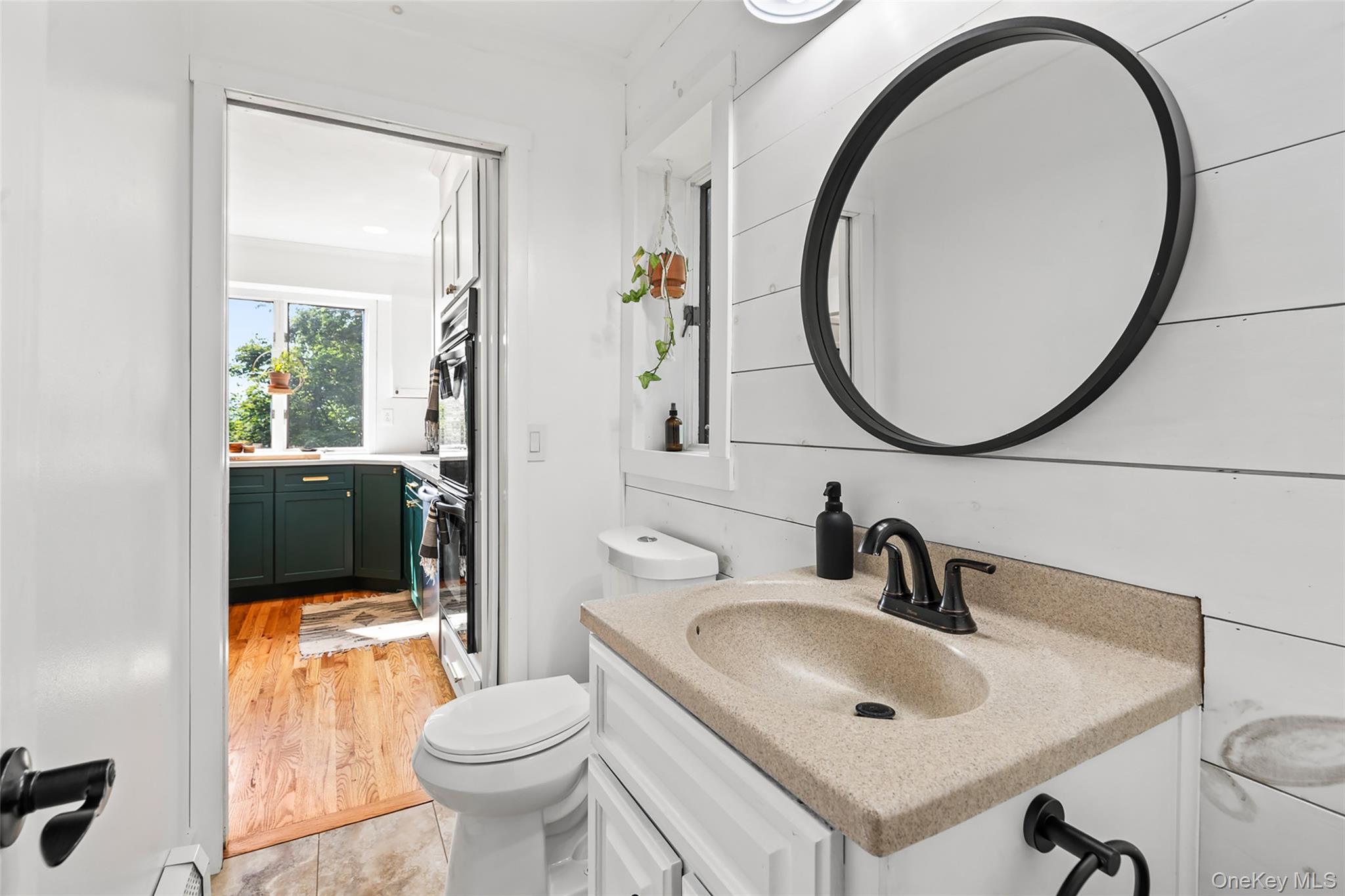 10 Holiday Lane, Greenwood Lake, NY 10925