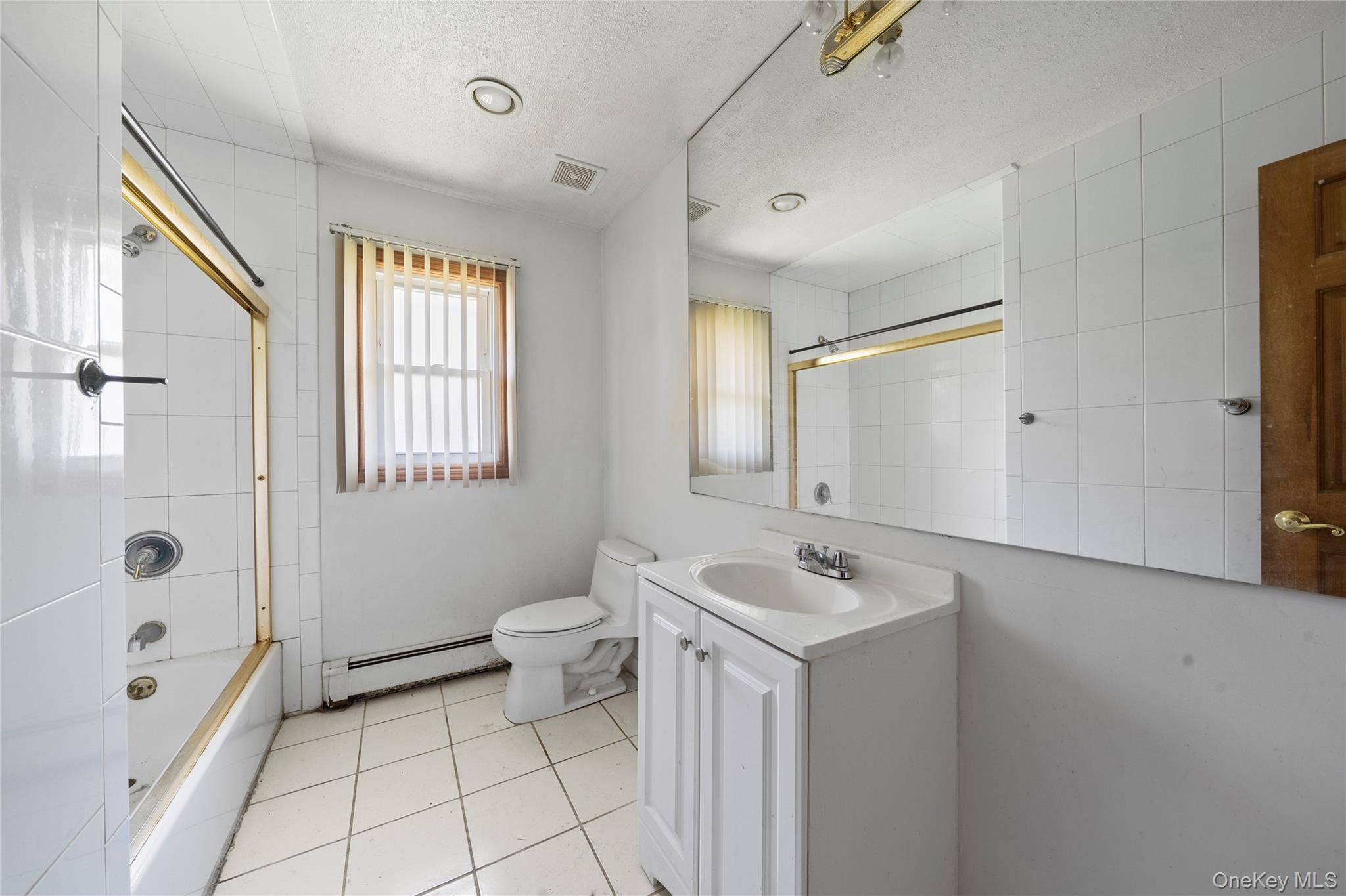 2986 Valley Road, Wantagh, NY 11793