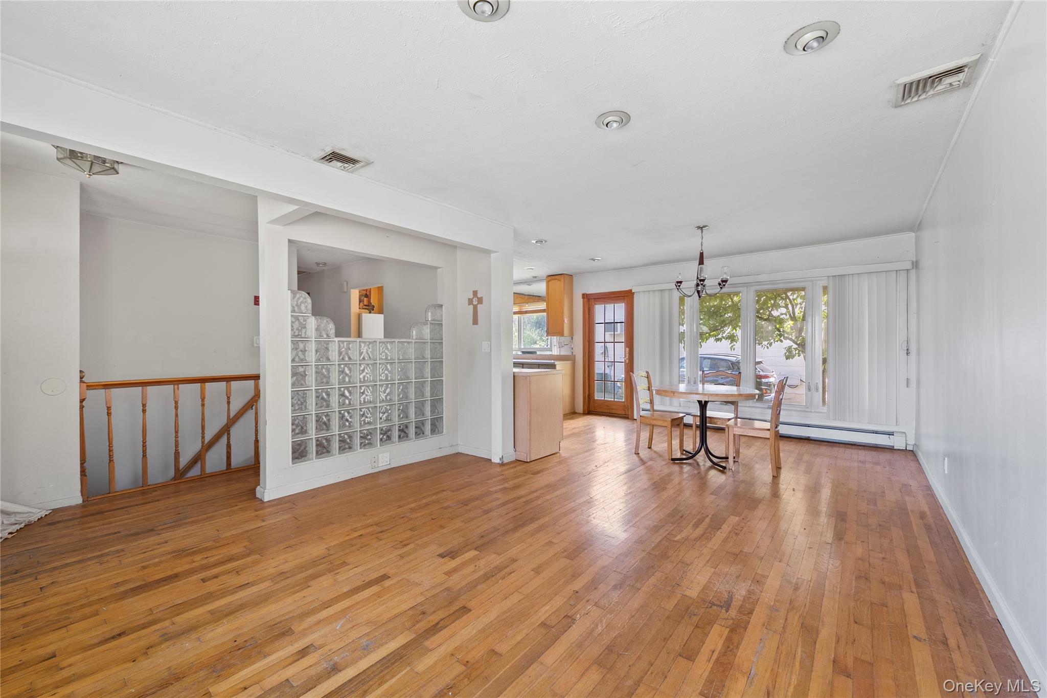 2986 Valley Road, Wantagh, NY 11793