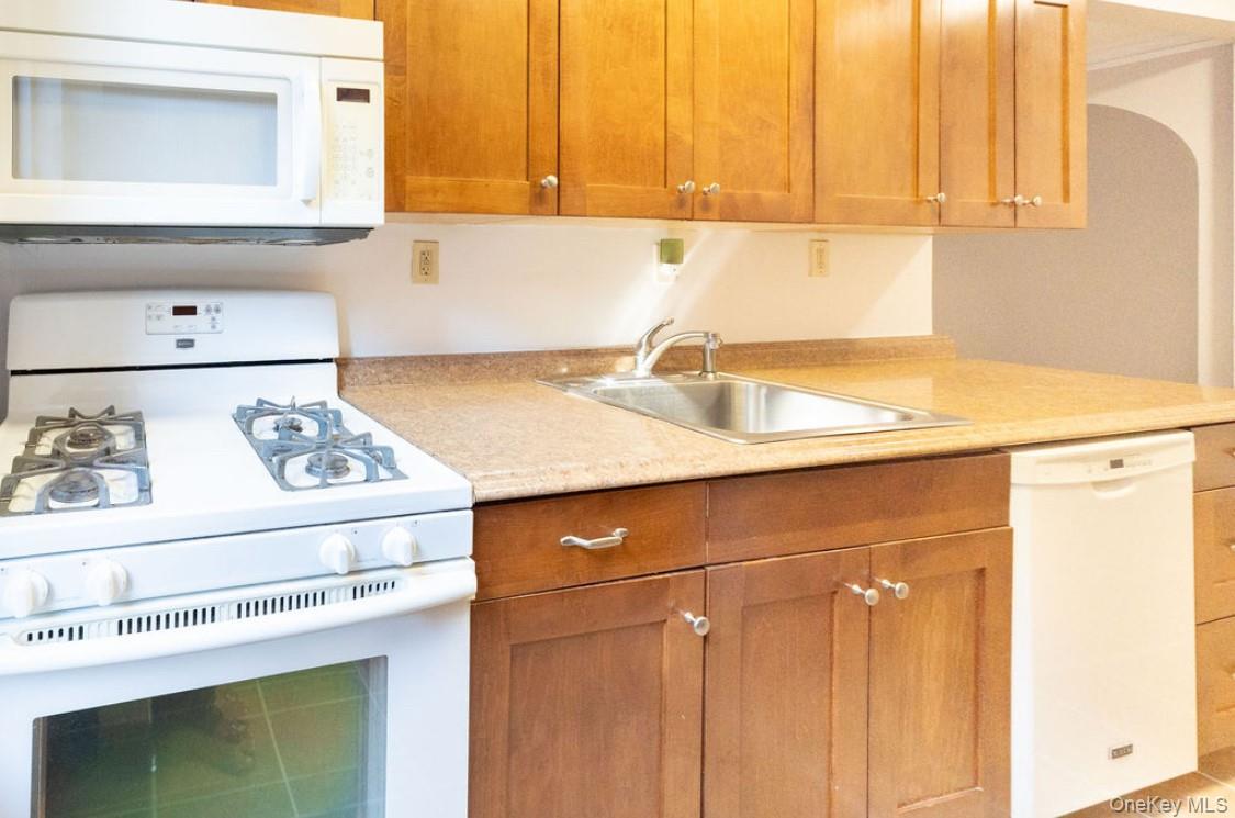 4107 42nd Street # 2J, Sunnyside, NY 11104